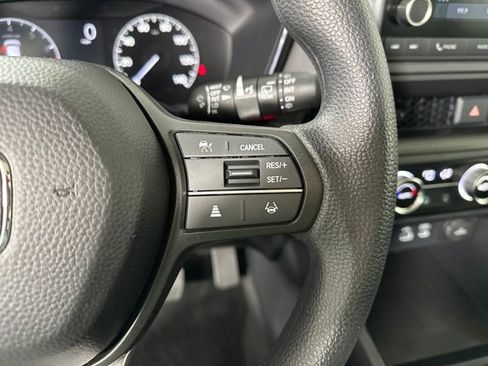 Used 2025 Honda CR-V EX image 16