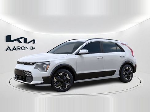 New 2026 Kia Niro Wind FWD image 3