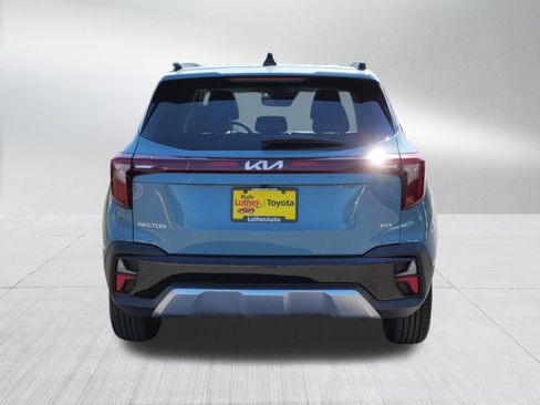 Used 2024 Kia Seltos EX AWD/4WD image 6