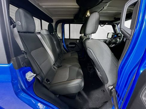 Used 2021 Jeep Gladiator Mojave w/ LED Lighting Group AWD/4WD image 12