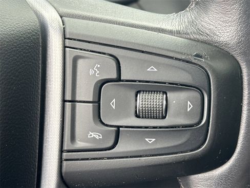 Used 2022 GMC Yukon SLT w/ SLT Premium Package image 29