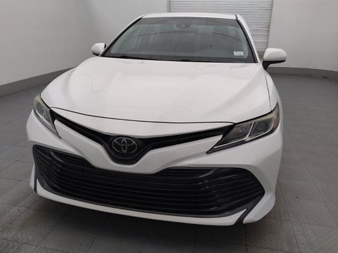Used 2019 Toyota Camry LE FWD image 15