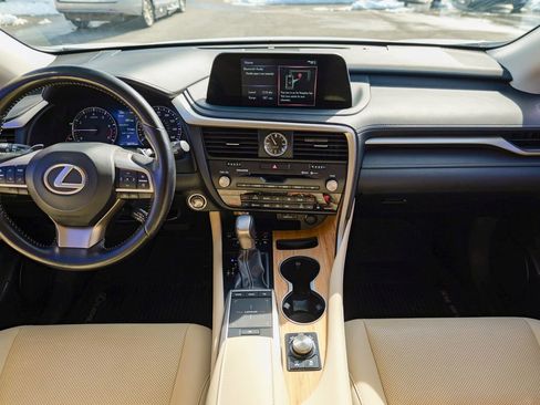 Used 2022 Lexus RX 350L Premium w/ Premium Package image 41