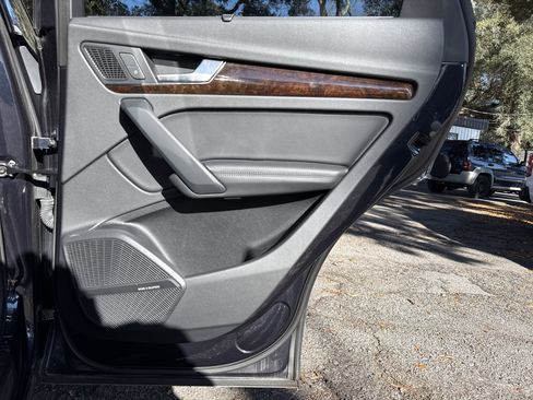 Used 2019 Audi Q5 Prestige image 51