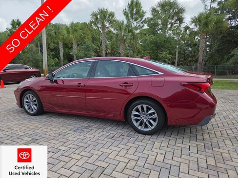 Certified 2019 Toyota Avalon XLE w/ Moonroof Package FWD image 9