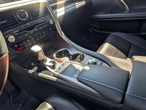 Used 2020 Lexus RX 450h AWD w/ Premium Package image 17