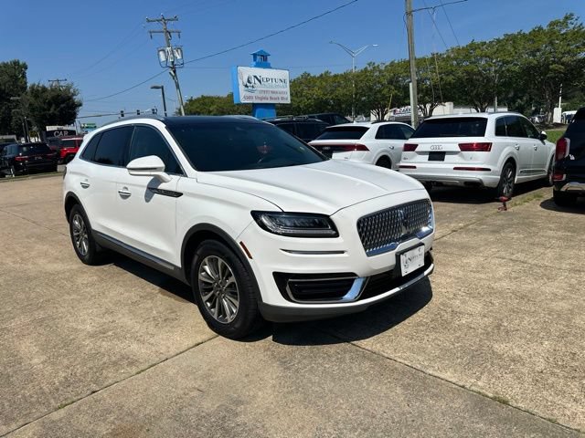 Used 2020 Lincoln Nautilus Reserve w/ Cargo Utility Package AWD/4WD image 3