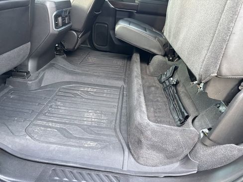 Used 2020 GMC Sierra 1500 SLT w/ SLT Premium Package image 13