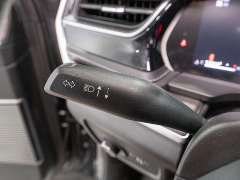 Used 2022 Jeep Grand Cherokee Overland RWD image 32