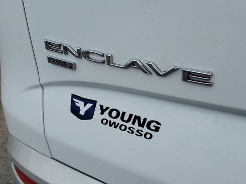 Used 2024 Buick Enclave Essence w/ LPO, Floor Liner Package image 32