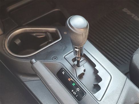 Used 2017 Toyota RAV4 LE image 30