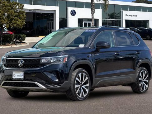 Used 2022 Volkswagen Taos SE image 8
