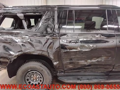 Used 2023 Chevrolet Suburban RST w/ Sport Performance Package AWD/4WD image 22