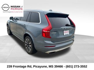 Used 2021 Volvo XC90 T6 Momentum w/ Protection Package Premier AWD/4WD video 3