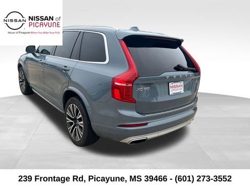 Used 2021 Volvo XC90 T6 Momentum w/ Protection Package Premier AWD/4WD image 3