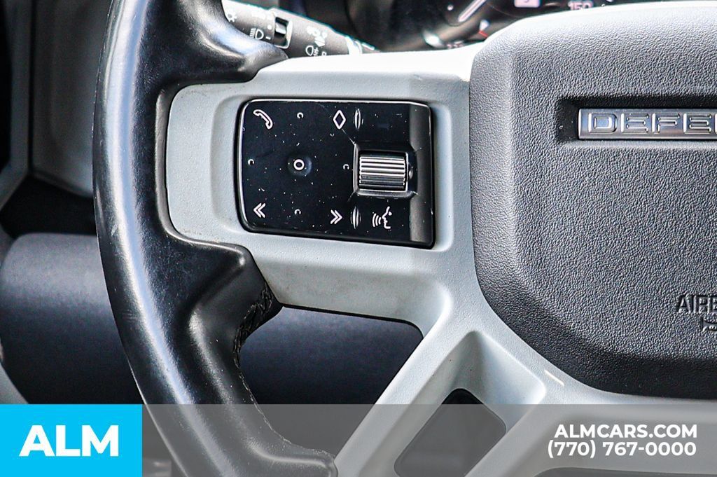 Used 2023 Land Rover Defender 130 X-Dynamic SE AWD/4WD image 32