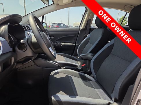 Used 2024 Nissan Versa SV FWD image 15