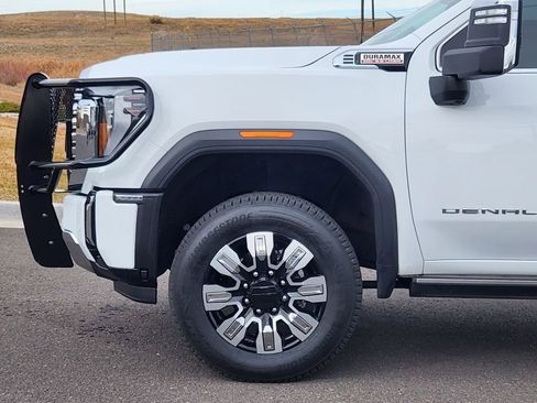 Certified 2024 GMC Sierra 2500 Denali w/ Denali Reserve Package image 8