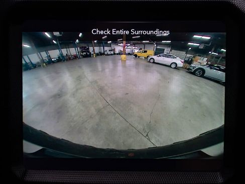 Used 2023 Jeep Wrangler Unlimited Rubicon 4xe AWD/4WD image 19