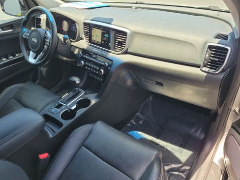 Used 2020 Kia Sportage EX w/ EX Technology Package FWD image 11