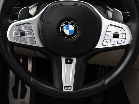 Used 2022 BMW 750i xDrive w/ Executive Package image 33