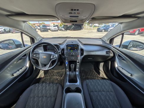Used 2014 Chevrolet Volt FWD image 29
