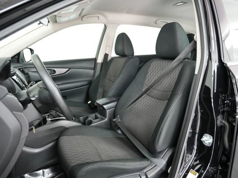 Used 2020 Nissan Rogue S FWD image 42