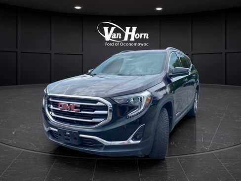 Used 2018 GMC Terrain SLT w/ Preferred Package AWD/4WD image 3