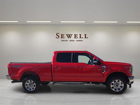 Used 2018 Ford F250 Lariat w/ Lariat Value Package image 5