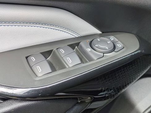 New 2026 Chevrolet Trax LT FWD image 9