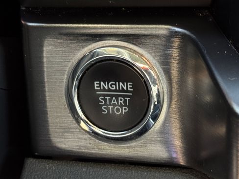 Used 2023 Ford F250 Lariat w/ Lariat Ultimate Package image 26