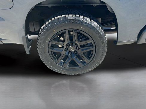 Used 2021 Chevrolet Silverado 1500 RST w/ Z71 Off-Road Package AWD/4WD image 22