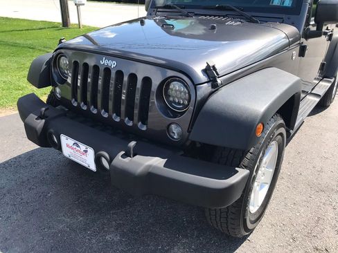 Used 2017 Jeep Wrangler Unlimited Sport w/ Quick Order Package 24S AWD/4WD image 53