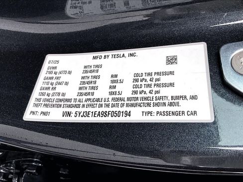 Used 2025 Tesla Model 3 Long Range image 33