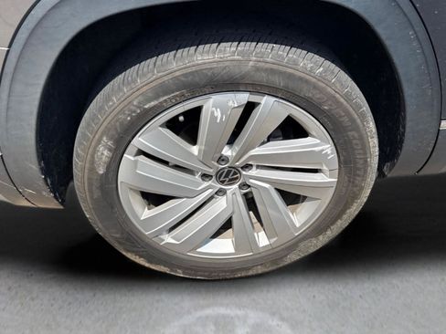 Used 2021 Volkswagen Atlas SEL FWD image 17