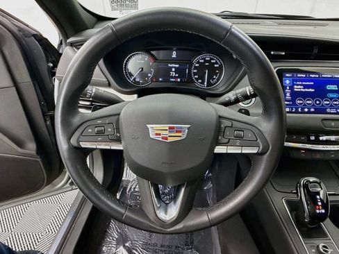 Used 2023 Cadillac XT4 Premium Luxury AWD/4WD image 12