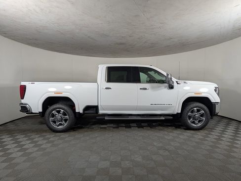 New 2025 GMC Sierra 2500 SLT w/ SLT Premium Package image 6