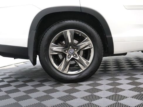 Used 2018 Toyota Highlander Limited Platinum AWD/4WD image 6