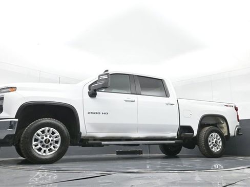 Certified 2024 Chevrolet Silverado 2500 LT image 43