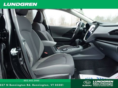 Used 2025 Subaru Crosstrek 2.0i Premium image 9