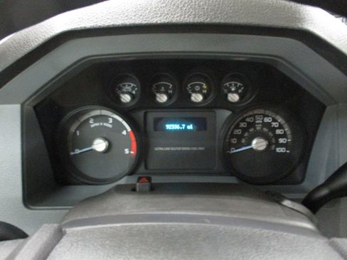 Used 2012 Ford F350 XL w/ Skid Plate Pkg AWD/4WD image 18