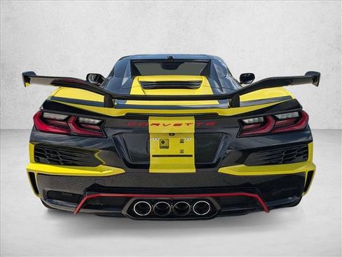 Used 2024 Chevrolet Corvette Z06 RWD image 6