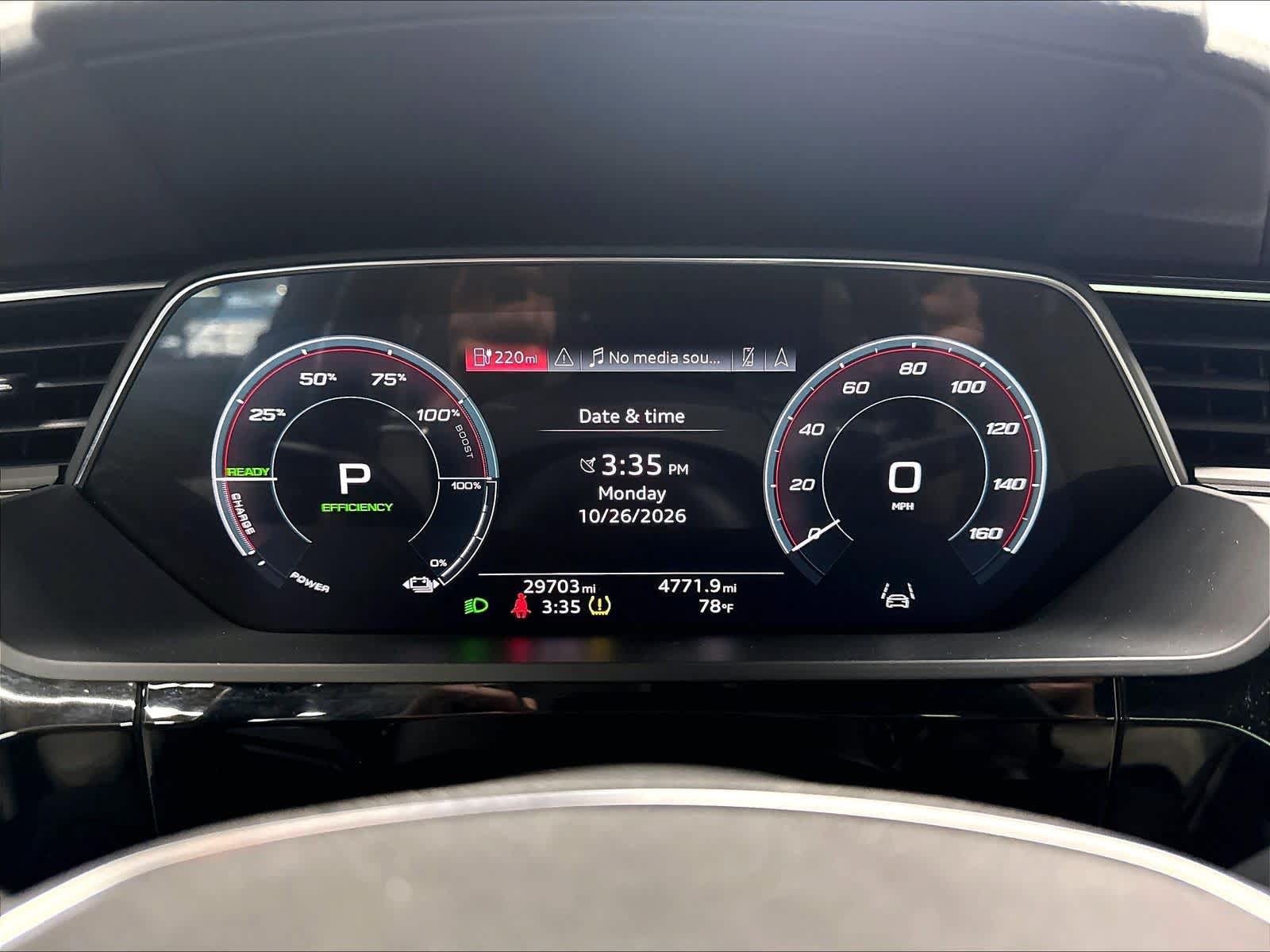 Used 2024 Audi Q8 e-tron Premium Plus w/ Premium Plus Package AWD/4WD image 22