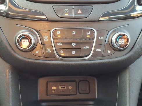 Used 2023 Chevrolet Equinox RS image 20