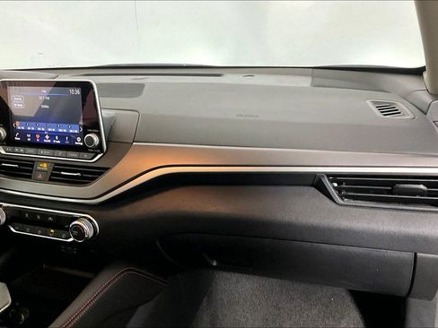 Used 2025 Nissan Altima 2.5 SR image 12