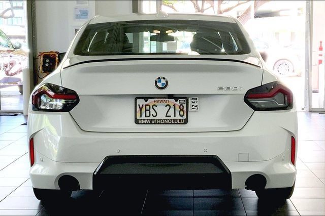 Used 2025 BMW 230i Coupe RWD image 4