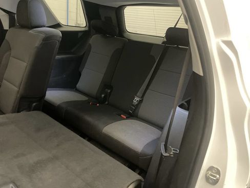 Used 2019 Chevrolet Traverse LS AWD/4WD image 26
