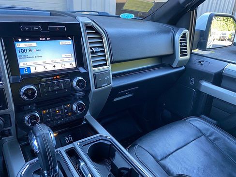 Used 2016 Ford F150 Lariat w/ Equipment Group 502A Luxury AWD/4WD image 25