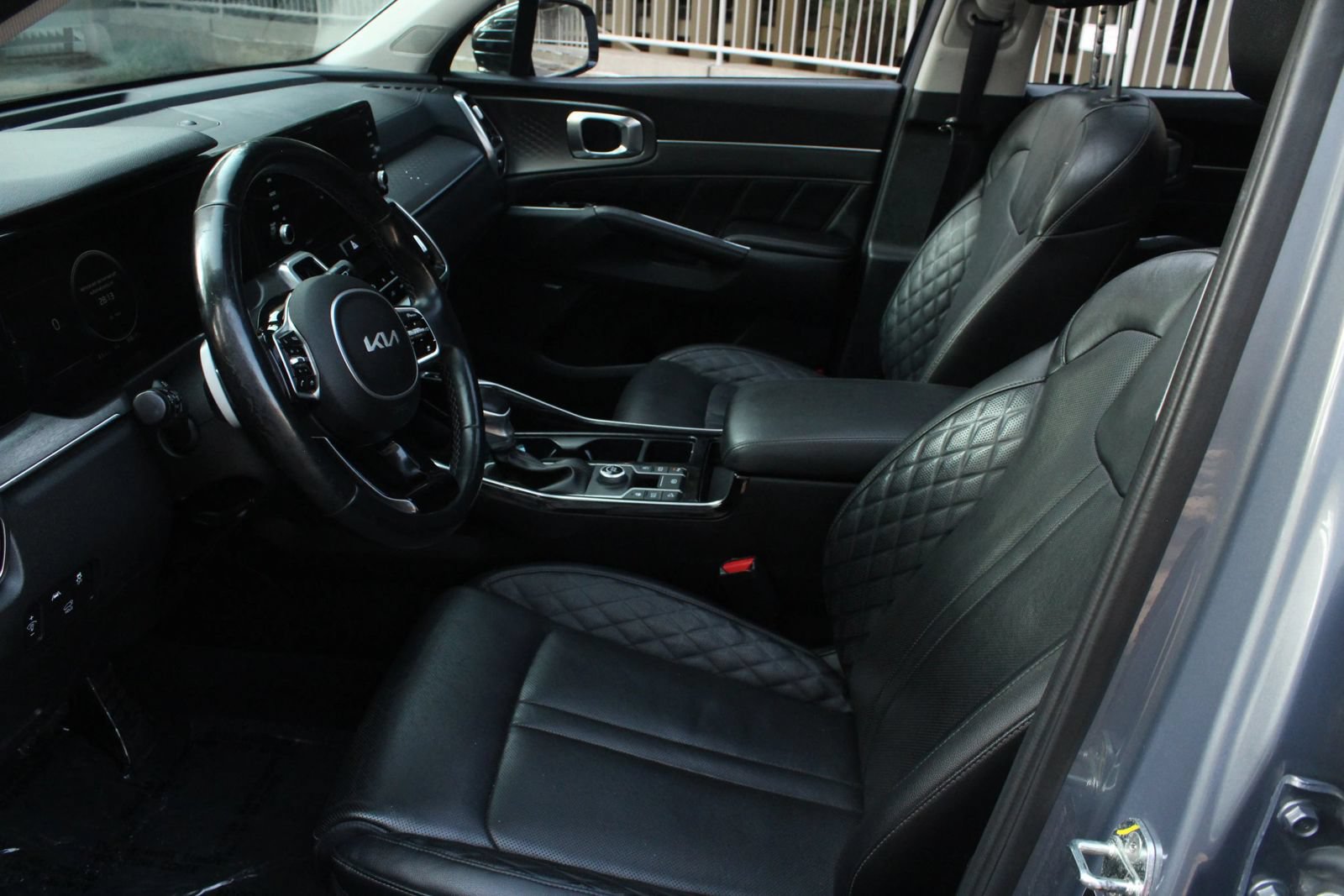 Used 2022 Kia Sorento SX FWD image 14