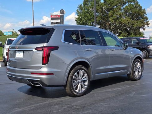 Used 2025 Cadillac XT6 Premium Luxury w/ Platinum Package AWD/4WD image 5